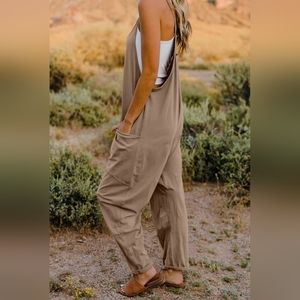 Oversized Hippie V-Neck Sleeveless Wide Leg Pant Pocket Jumpsuit Bohemian Outfit